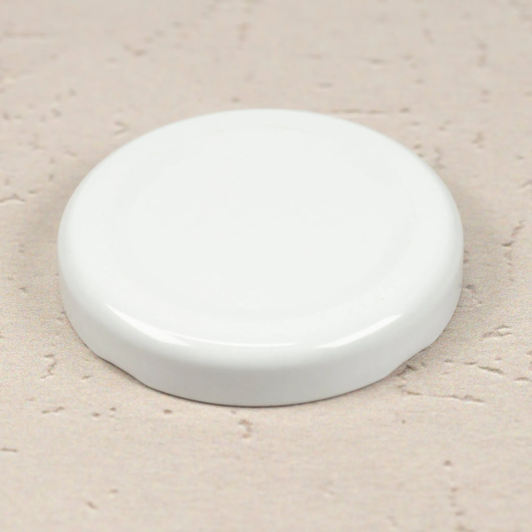 48mm White Metal Lug Cap with Plastisol Liner