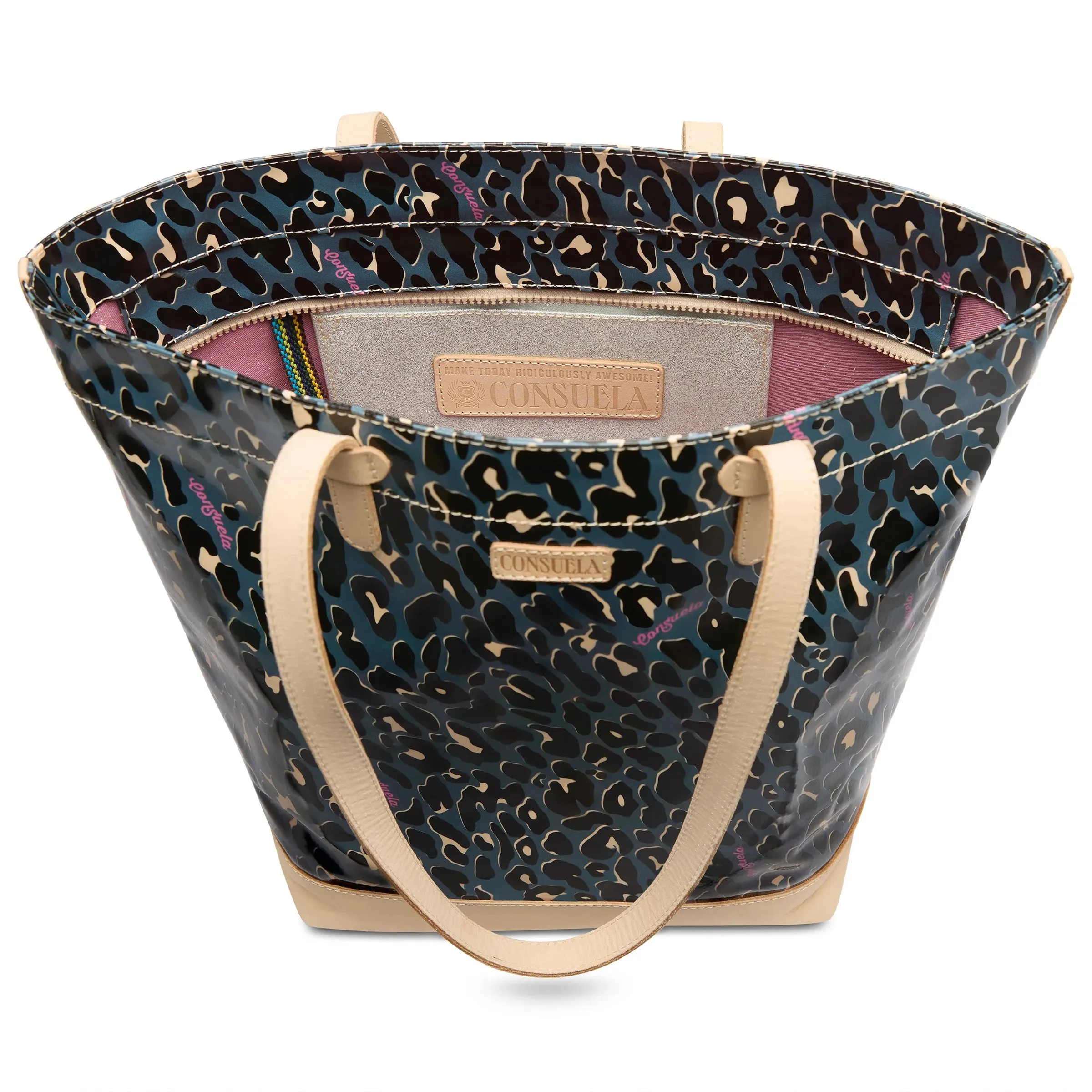 Daily Tote, Danni