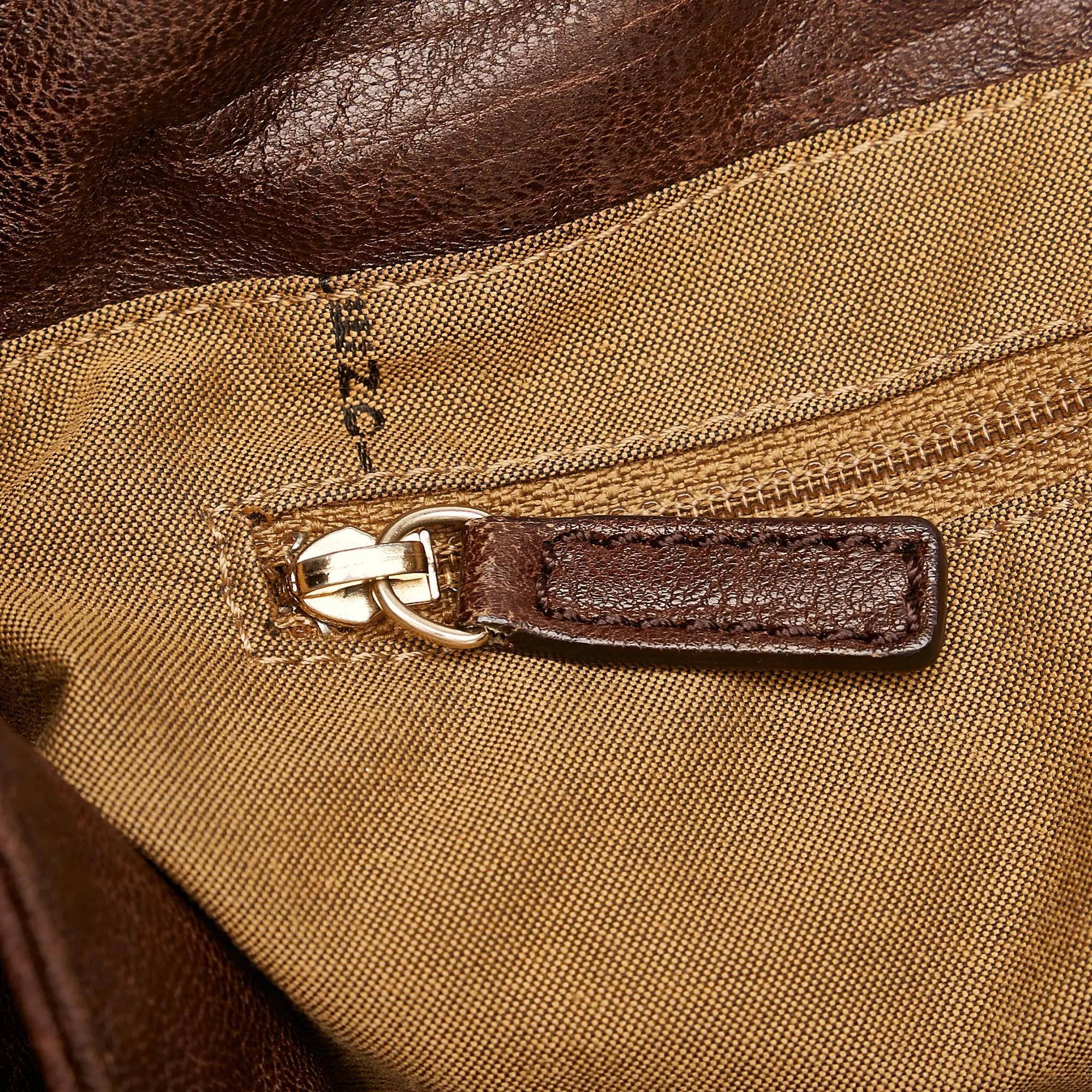 Fendi Mia Leather Shoulder Bag (SHG-33538)
