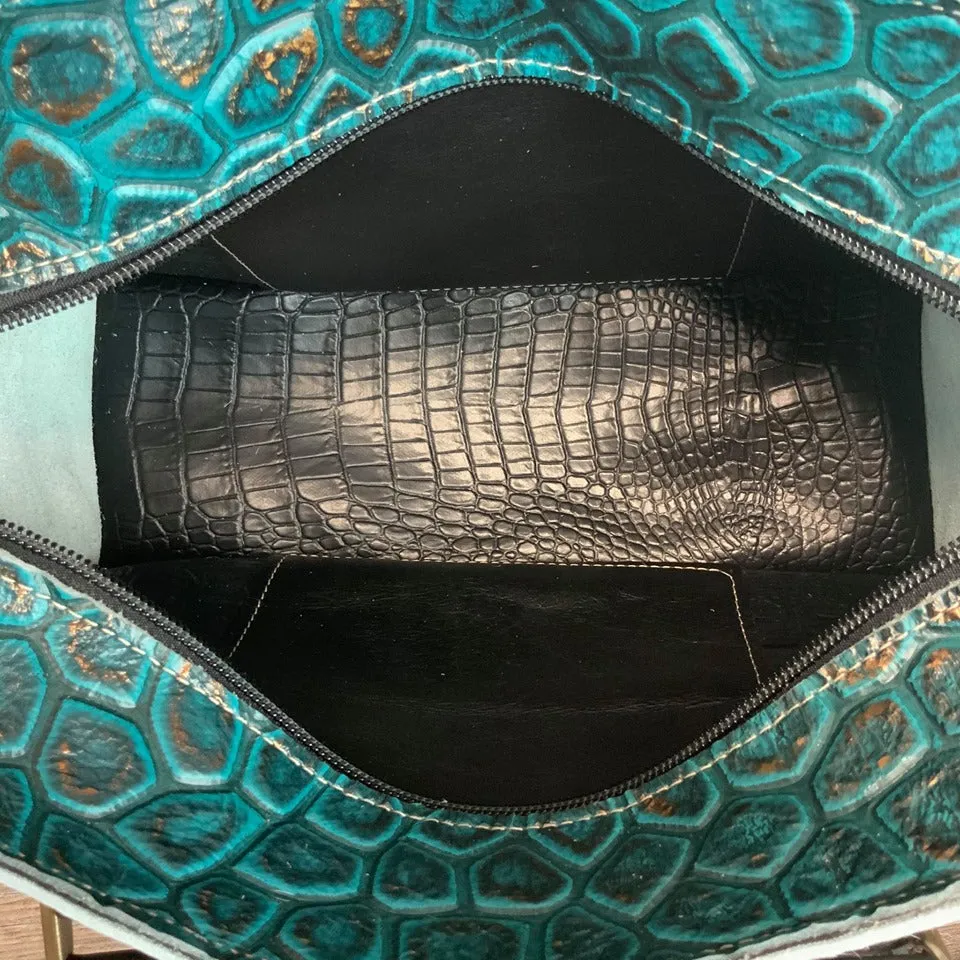 Small Town Hybrid Tote -  #17144